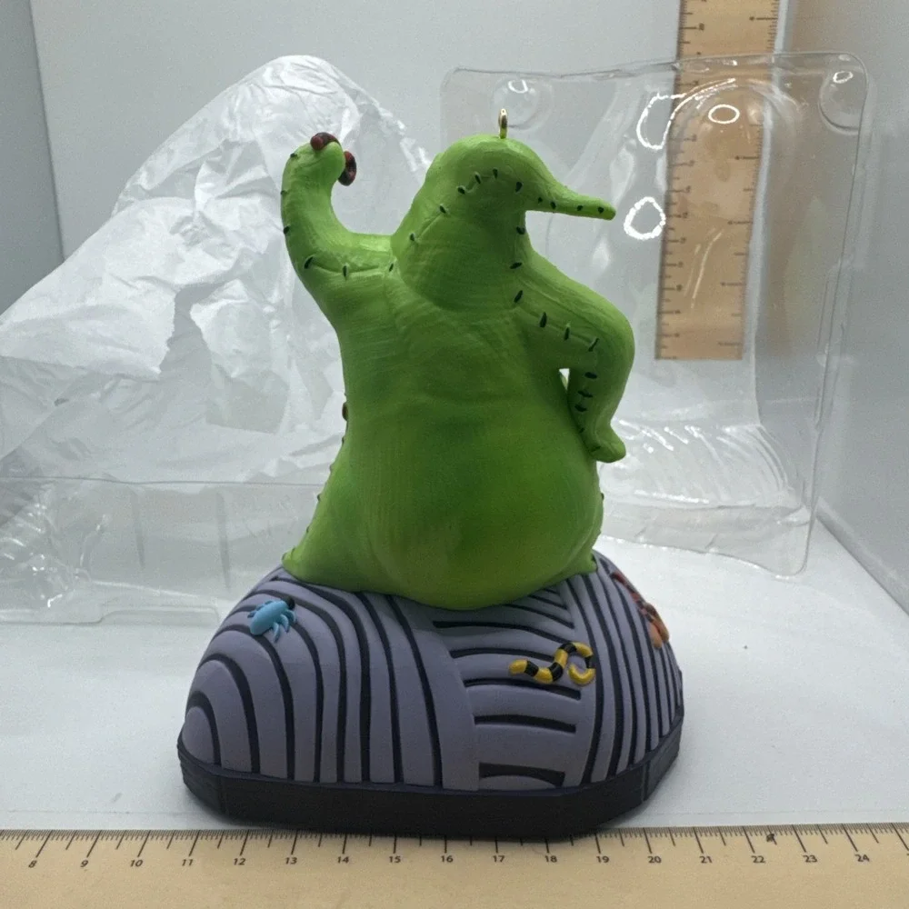 Hallmark Keepsake Oogie Boogie Nightmare Before Christmas Motion Sound QXD6871